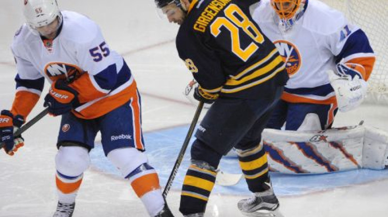 Zemgus Girgensons pret "Islanders"
Foto: AP/Scanpix