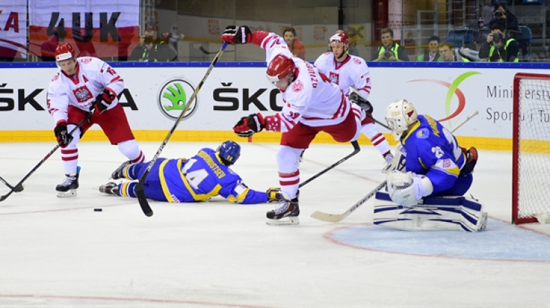 Poļi savās mājās var pārsteigt hokeja pasauli
Foto: wmia2015.iihf.com