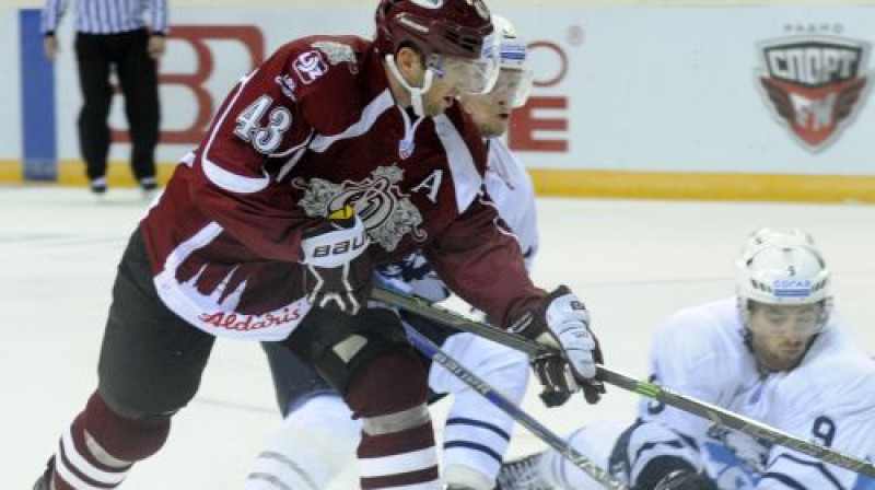 Tims Sestito pret "Medveščak"
Foto: Romāns Kokšarovs/F64