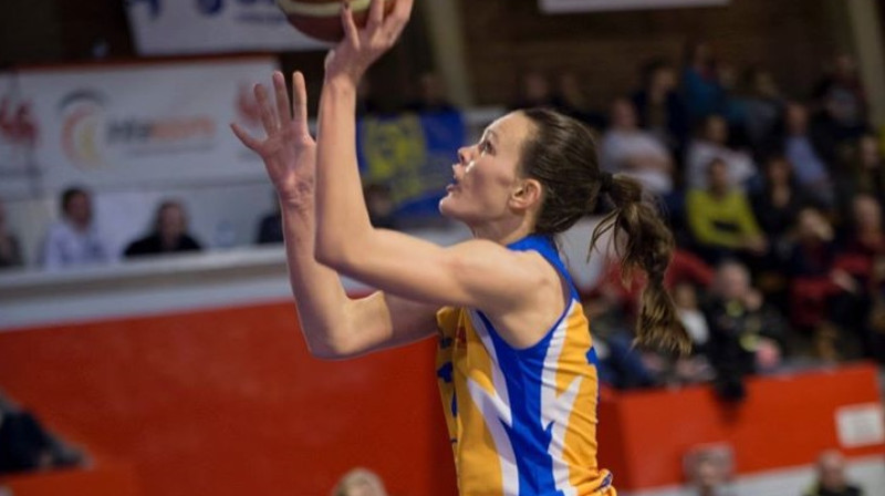 Anete Šteinberga: "double-double" Eiropas kausa pirmajā spēlē
Foto: basketfeminin.com