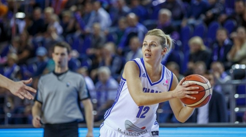 Anete Jēkabsone-Žogota: precīzākā tālmetienu izpildītāja Premjerlīgā
Foto: kurskbasket.ru