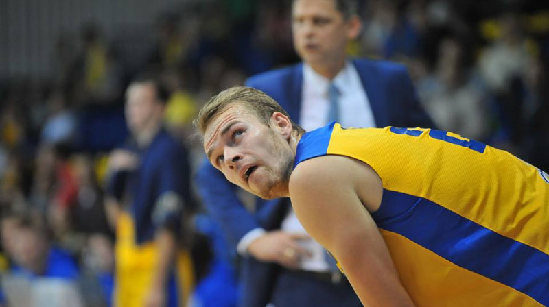 BK Ventspils rezultatīvāko spēlētāju rangā Māris Gulbis ir apsteidzis Kārli Muižnieku.

foto: www.bkventspils.lv