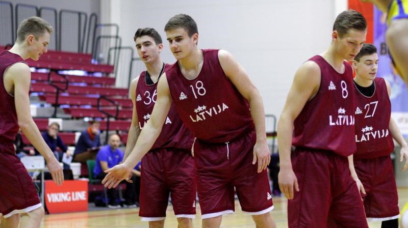 Artūrs Banga, Kārlis Garoza un Toms Upe (priekšplānā)
Foto: Siim Semiskar, sport.err.ee