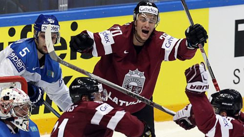 Latvijas izlase atzīmē uzvaras vārtus
Foto: AP/Scanpix