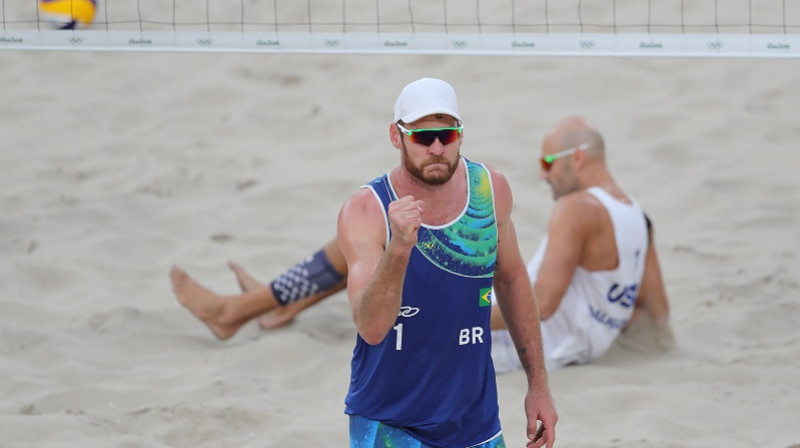 Alisons Čeruti un smiltīs Fils Dalhauzers
Foto: rio2016.fivb.com