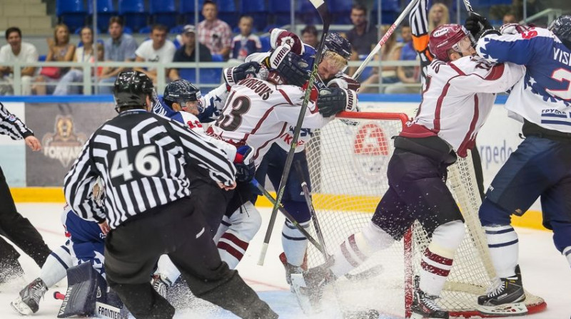 Pārbaudes spēlē tika iekarota pretinieku vārtu priekša, bet ne vārti
Foto: hctorpedo.ru