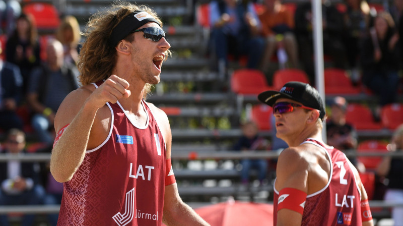 Aleksandrs Samoilovs un Jānis Šmēdiņš
Foto: Romāns Kokšarovs/f64