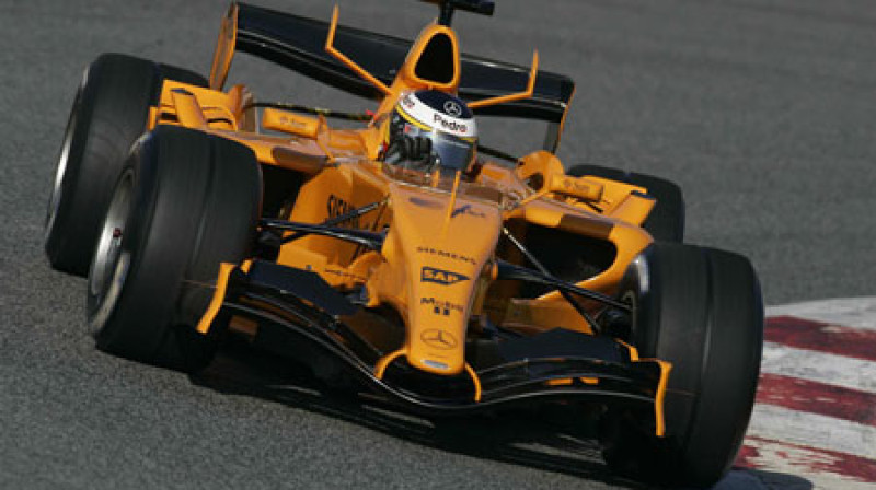 Oranža "McLaren" formula testos 2006. gadā
Foto: McLaren