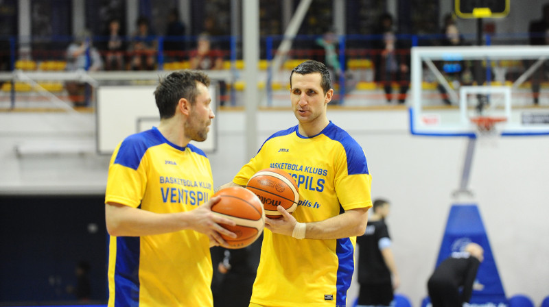 Kristaps Janičenoks un Ronalds Zaķis 
Foto: bkventspils.lv