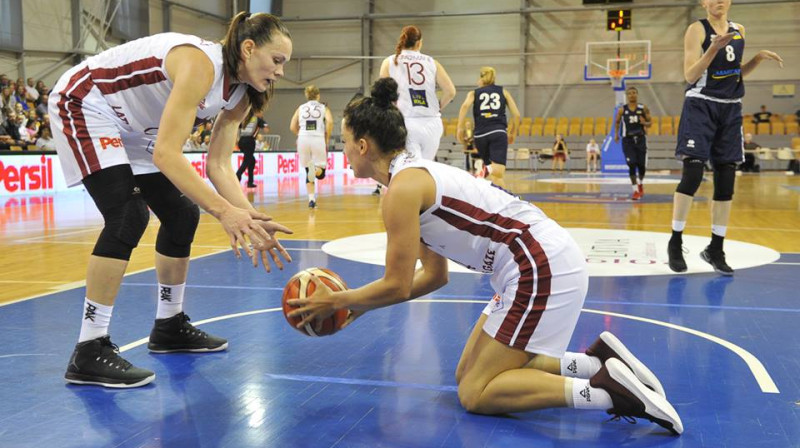 Anete Šteinberga un Dita Rozenberga
Foto: basket.lv