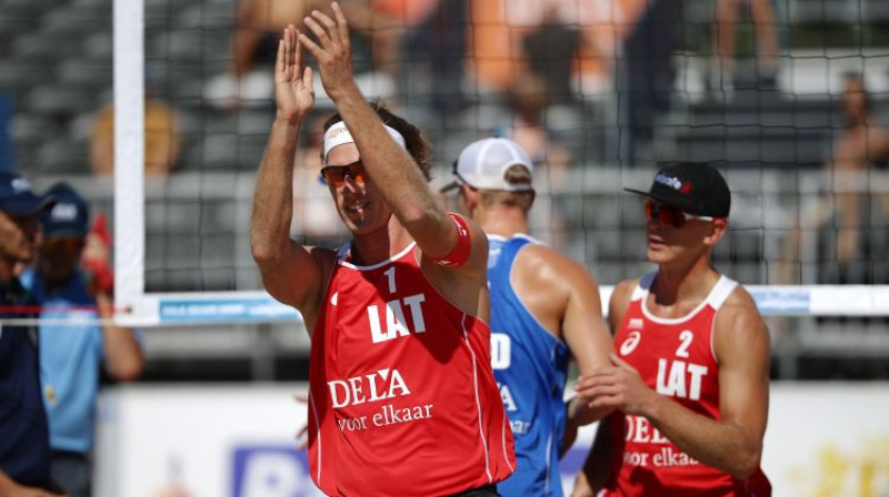 Aleksandrs Samoilovs un Jānis Šmēdiņš
Foto: FIVB