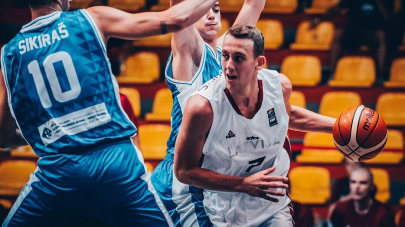 Niks Niklāvs Višņēvičs
Foto: FIBA.com