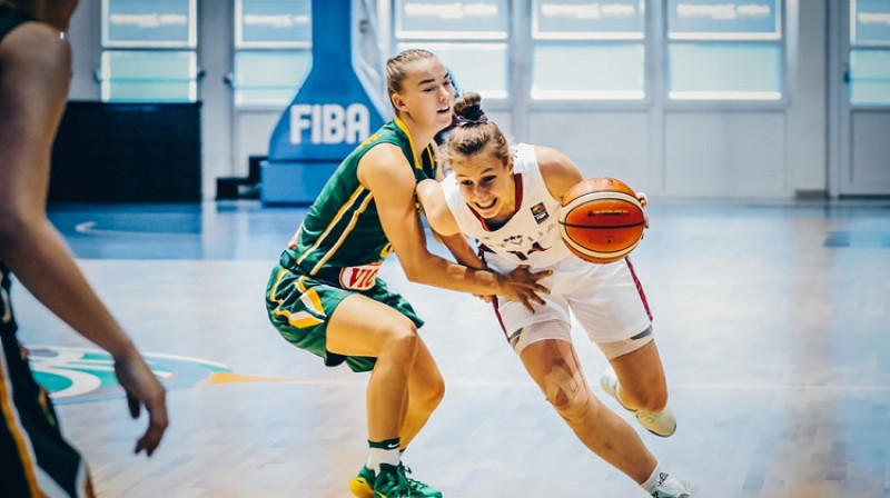 Luīze Šepte spēlē pret Lietuvu
Foto: FIBA