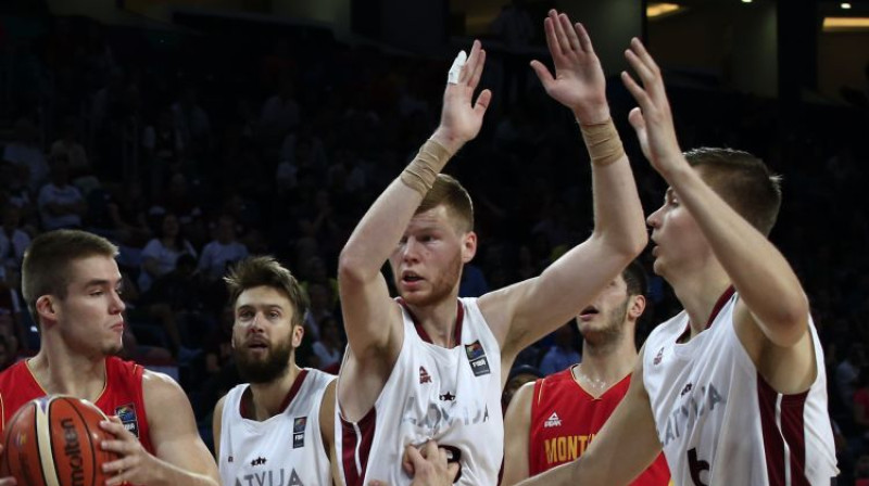 Dāvis Bertāns un Kristaps Porziņģis rudenī plecu pie pleca cīnījās Latvijas izlases sastāvā
Foto: AP/Scanpix