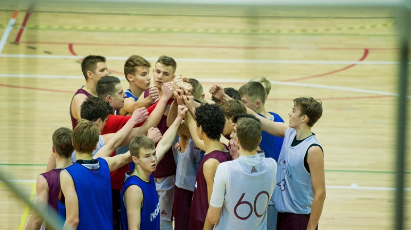 Latvijas U16 izlase Salaspilī
Foto: basket.lv