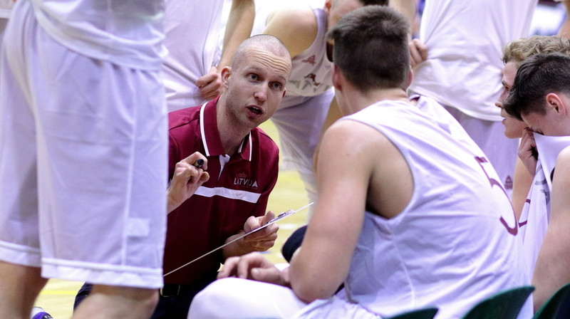 Artūrs Visockis-Rubenis un U18 juniori: 2-0 Tallinā
Foto: bsbc.ee