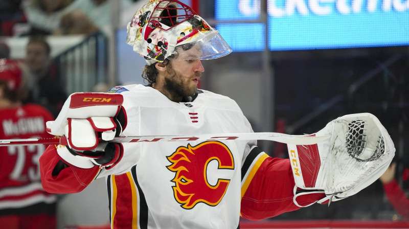 Maiks Smits atvairīja 38 metienus "Flames" uzvarā pār "Hurricanes"
Foto: USA Today Sports/Scanpix