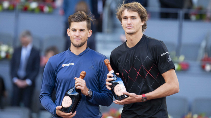 Dominiks Tīms un Aleksandrs Zverevs maijā pēc Madrides fināla 
Foto: Sipa USA/Scanpix