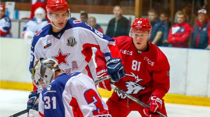 Ronalds Ķēniņš (#81) pret CSKA
Foto: cska-hockey.ru