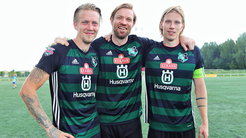 Rihards, Kaspars un Jorens, trīs brāļi Gorkši "Audas" formās
Foto: LFF