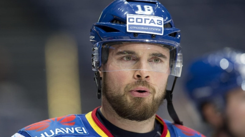 Helsinku "Jokerit" uzbrucējs Jese Joensū