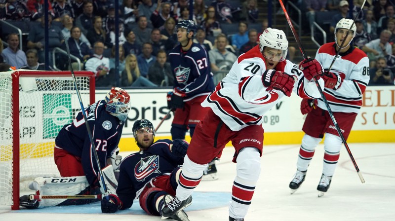 Sebastians Aho svin vārtu guvumu. Foto: USA Today Sports/Scanpix