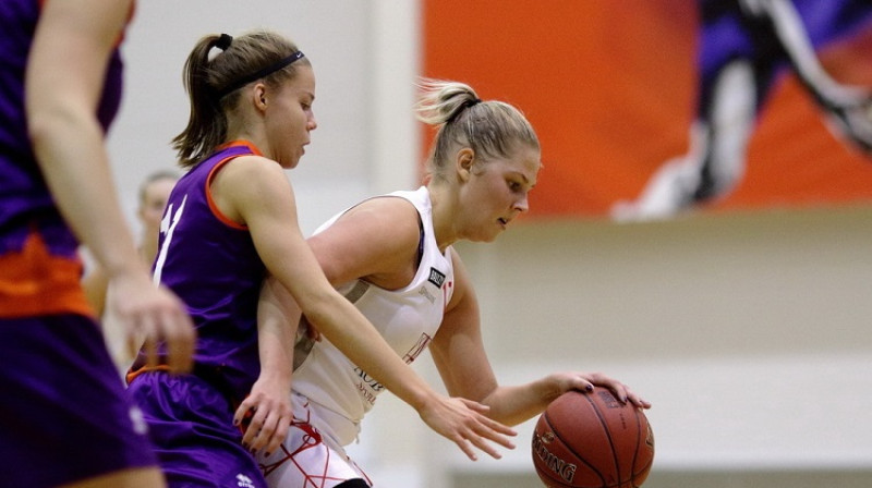 Māra Mote aizsardzībā. Foto: Siim Semiskar, basket.ee