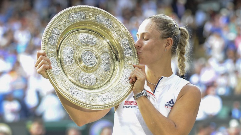 2016. gadā Andželika Kerbere triumfēja Melburnā un Ņujorkā, bet 2018. gadā pievienoja arī Vimbldonas trofeju. Foto: SIPA/Scanpix