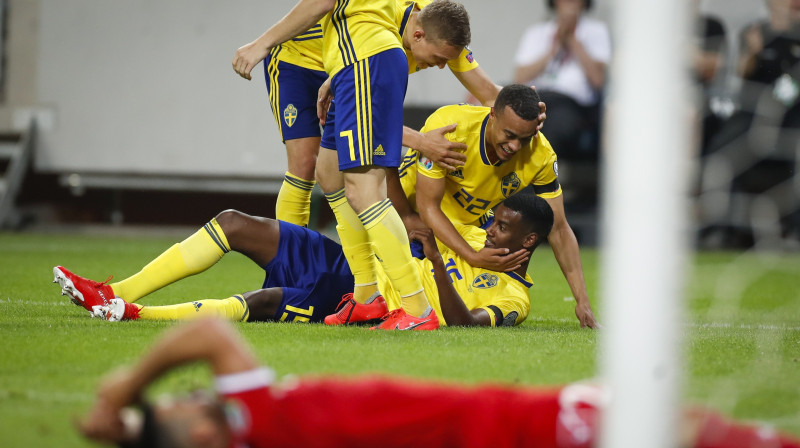 Zviedrijas futbola izlase priecājas par vārtu guvumu spēlē pret Maltu. Foto: EPA/Scanpix