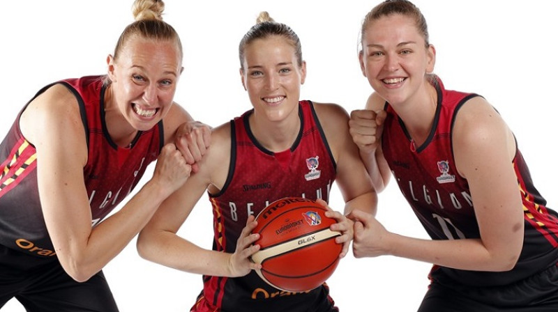 Enna Voutersa, Kima Mestdaga un Emma Mēsemana. Foto: FIBA