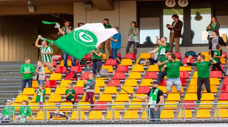 "Mettas" fani "Daugavas" stadionā. Foto: Raitis Supe