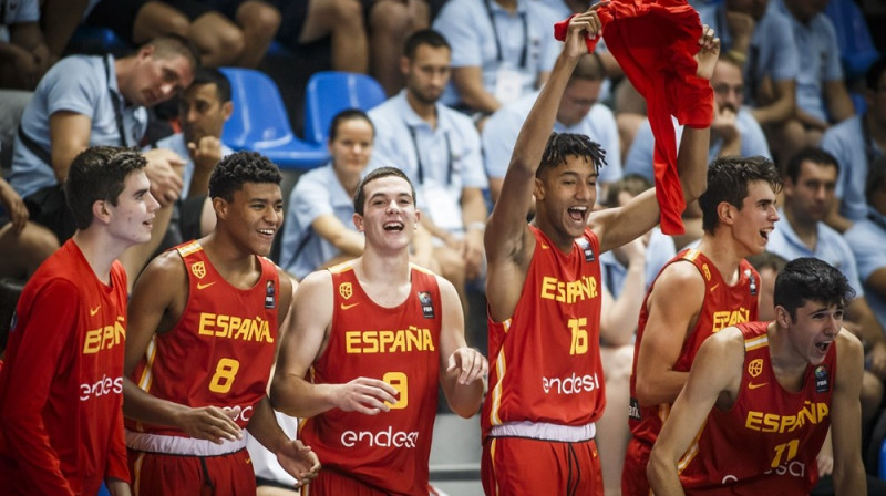 Spānijas U16 izlases basketbolisti. Foto: FIBA