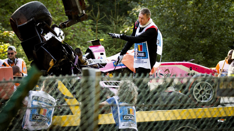 Antuāna Ibēra formulas atliekas pēc traģiskā negadījuma. Foto: EPA/Scanpix