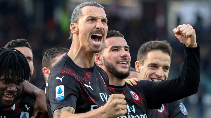 Zlatans Ibrahīmovičs priecājas par vārtu guvumu "Milan" labā. Foto: EPA/Scanpix