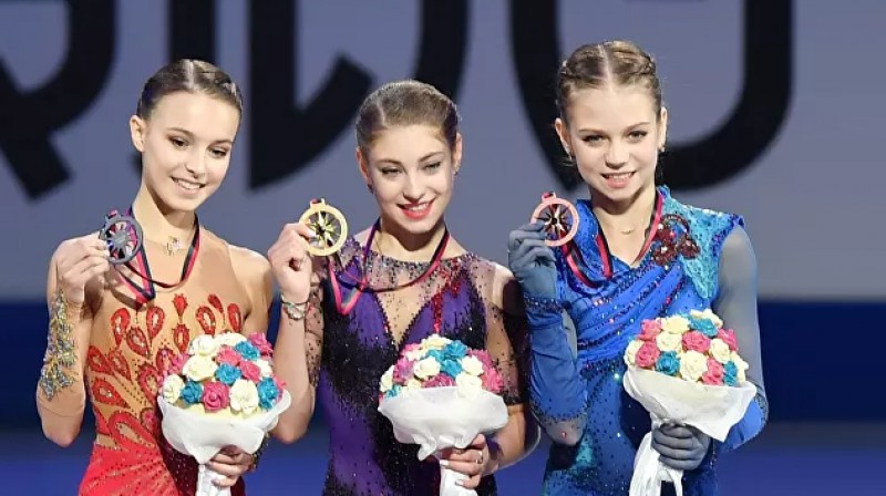 Anna Ščerbakova,  Aļona Kostorna, Aleksandra Trusova. Foto: Vladimirs Pesņa, rsport.ria.ru