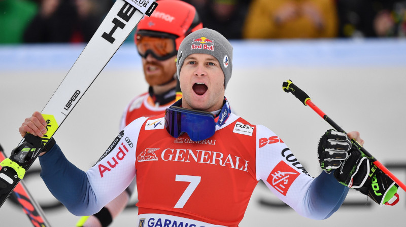 Aleksi Pinturo uzvara Garmišā-Partenkirhenē. Foto: EPA/Scanpix.