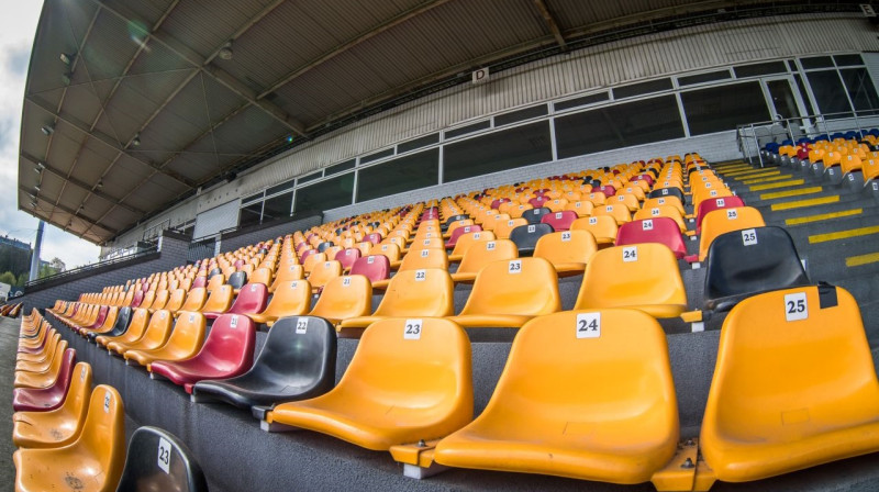 Tukšas "Skonto" stadiona tribīnes. Foto: "Riga" FC, Zigismunds Zālmanis