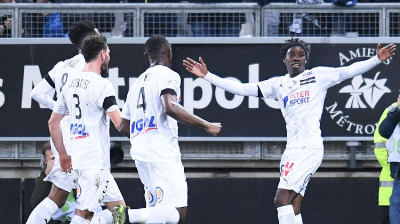 "Amiens" spēlētāji. Foto: imago images/PanoramiC/Scanpix