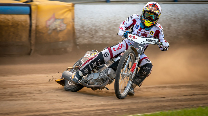 Jevgeņijs Kostigovs visātrāk saprata lodzas mototreku un vienīgais "Loko" rind;ās atveda vismaz 10 punktus.