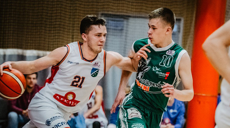 Kristiāns Šulcs aizsardzībā. Foto: basket.lv