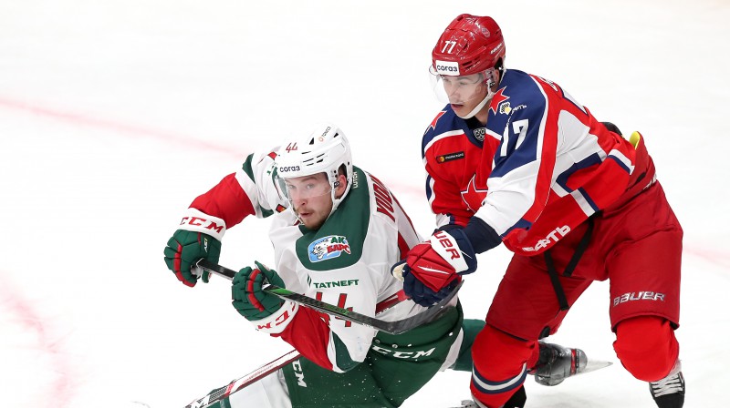 Dmitrijs Judins pret Nikolaju Goldobinu. Foto: TASS/Scanpix