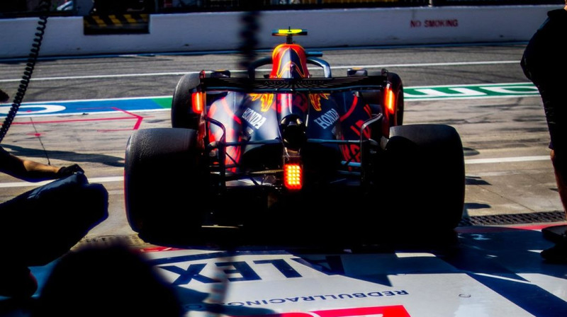 Alekss Albons. Foto: Red Bull Racing