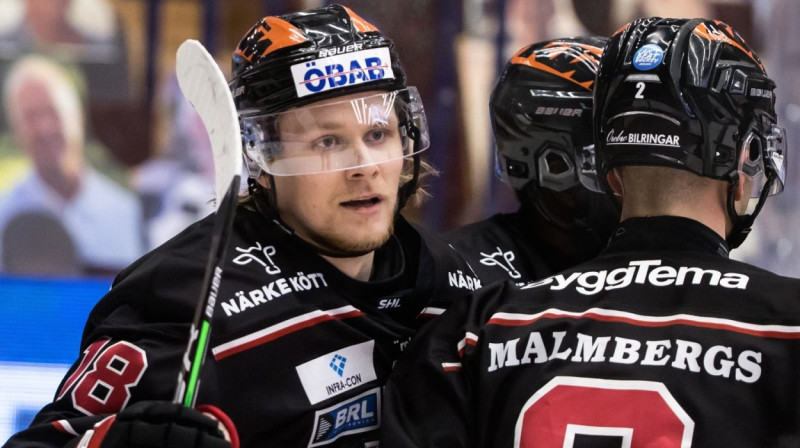 Rodrigo Ābols (Nr. 18). Foto: Örebro Hockey