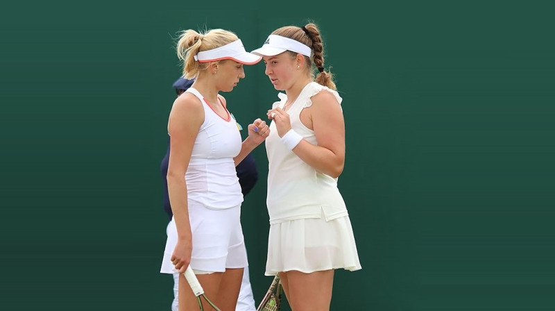 Ludmila Kičenoka un Aļona Ostapenko. Foto: Elisa Alcoba / Elisse Tennis