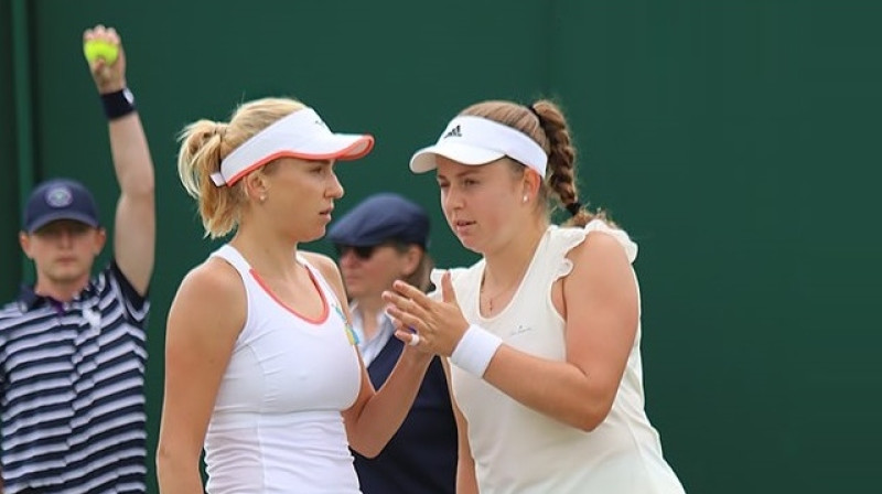 Ludmila Kičenoka un Aļona Ostapenko. Foto: Elisa Alcoba / Elisse Tennis