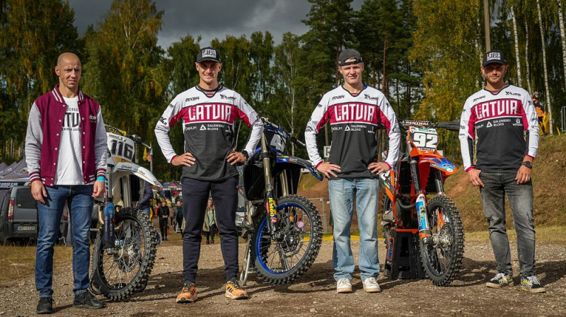 Latvijas motokrosa komanda 2022. gada Nāciju kausā. Foto: Andris Smilšarājs/LaMSF