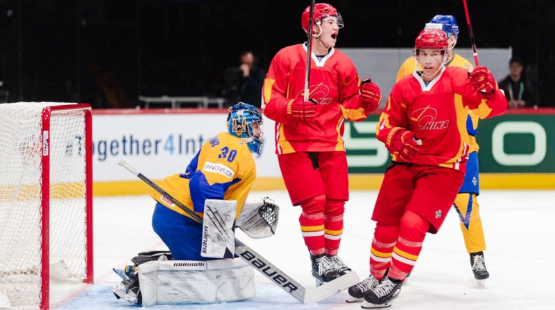 Mirklis pēc Ķīnas komandas vārtu guvuma. Foto: IIHF