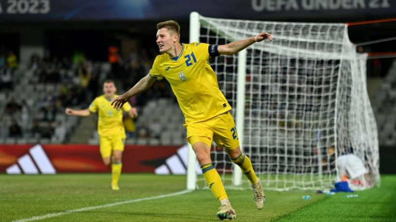 Ukrainas U21 izlases kapteinis un trešo vārtu autors Artjoms Bondarenko. Foto: UEFA