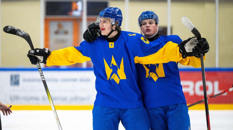 Ukrainas U20 valstsvienības hokejisti. Foto: Федерація хокею України