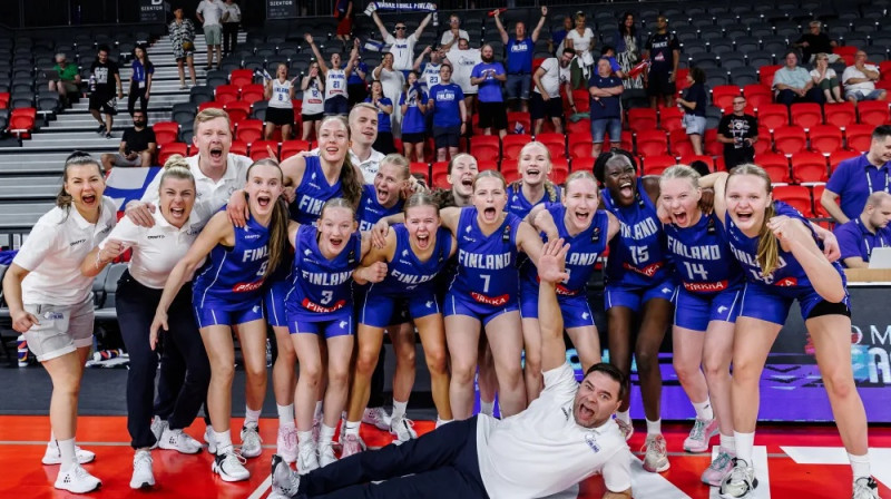 Somijas U16 basketbolistes 2024. gada 23. augustā Miškolcā. Foto: FIBA